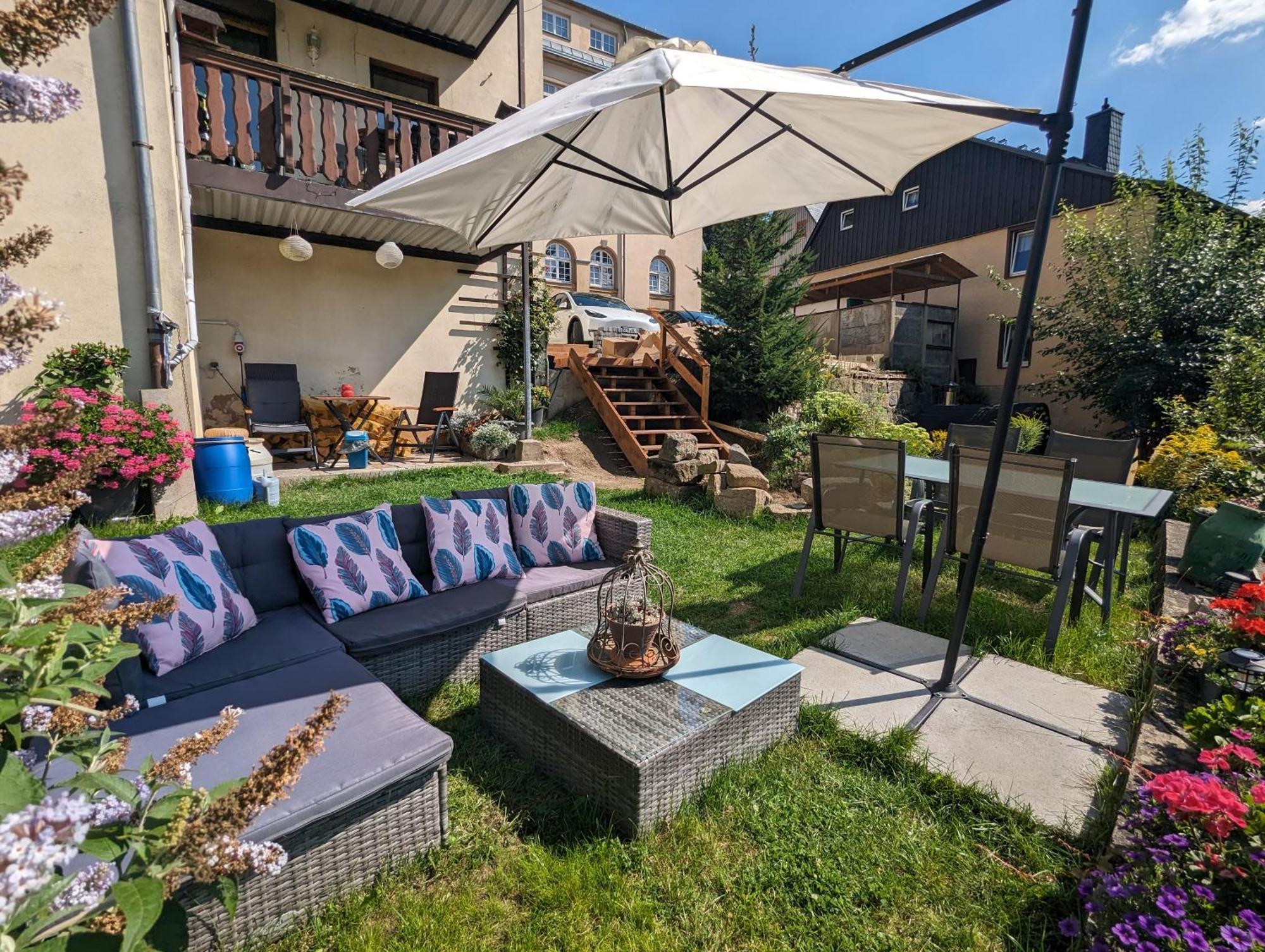 Hw4b - Urlaubsmagie - Zentral Mit Gemeinschaftsgarten, -pool, -sauna & Whirlpool * Sebnitz