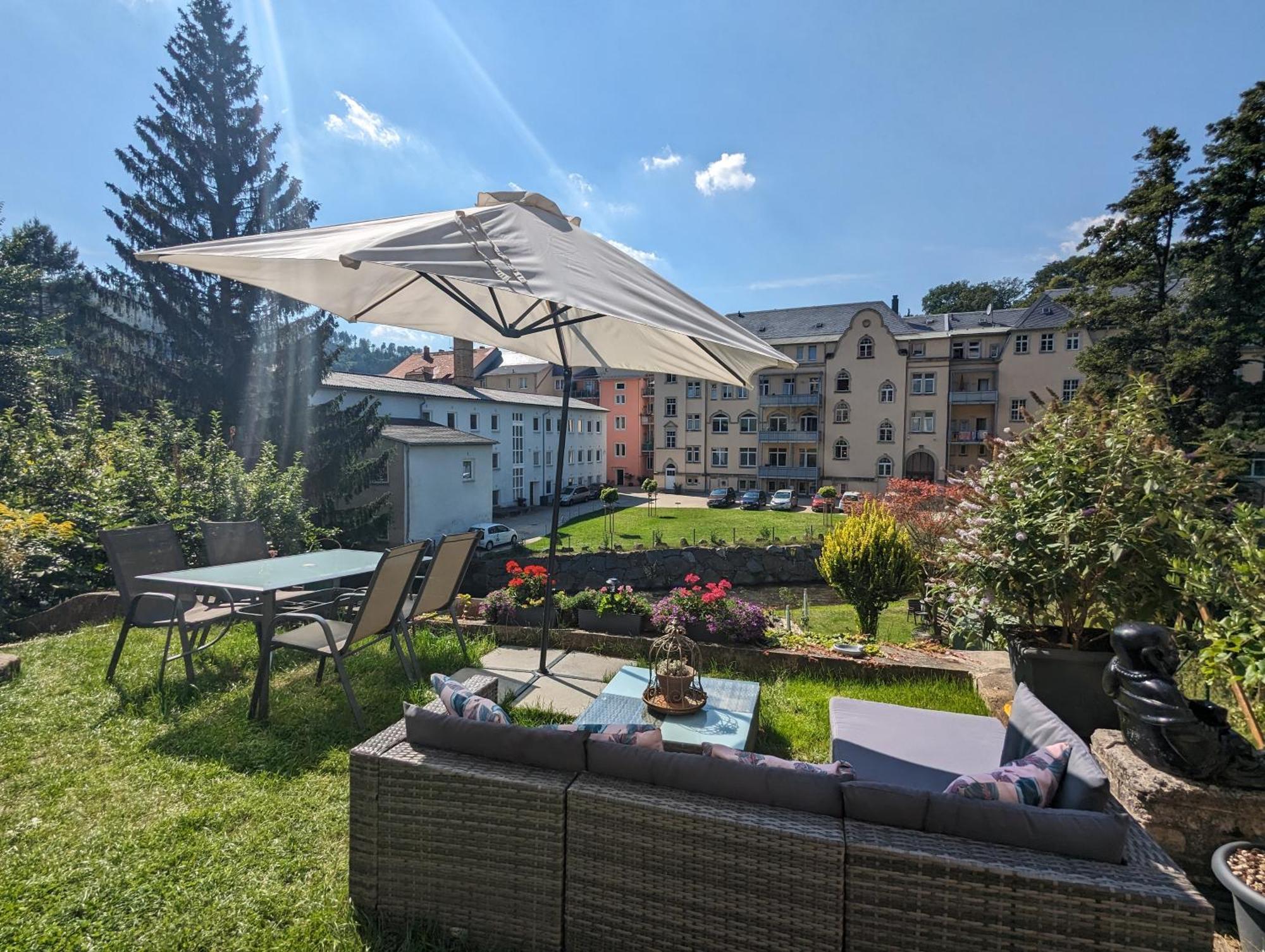 Apartment Hw4b - Urlaubsmagie - Zentral Mit Gemeinschaftsgarten, -pool, -sauna & Whirlpool Sebnitz