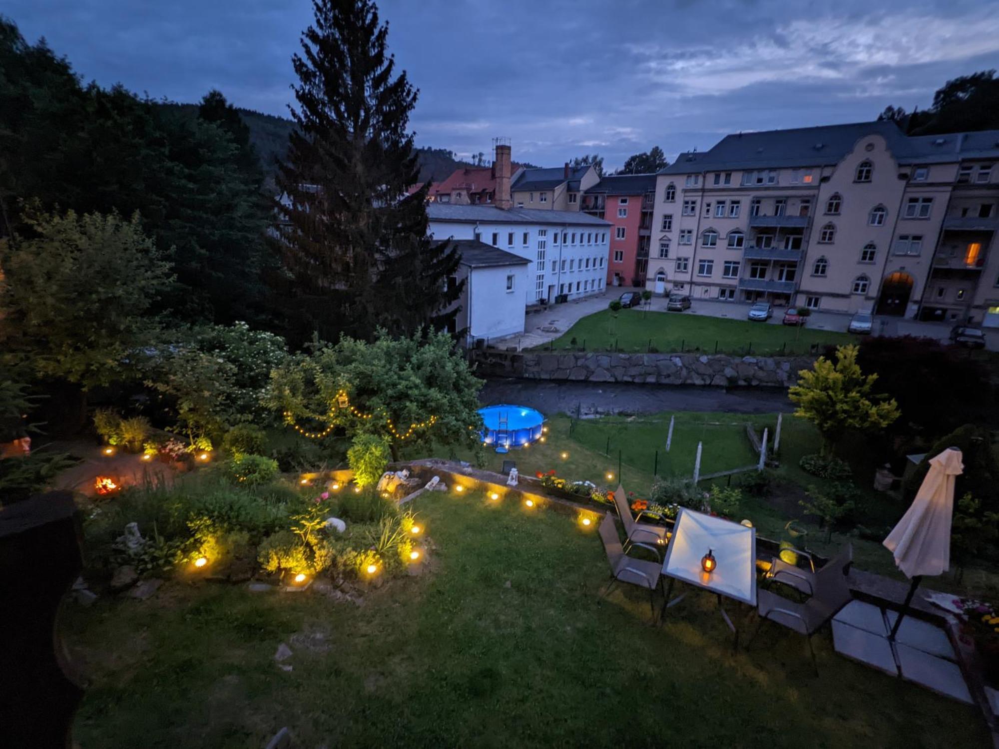 Hw4b - Urlaubsmagie - Zentral Mit Gemeinschaftsgarten, -pool, -sauna & Whirlpool Apartment Sebnitz