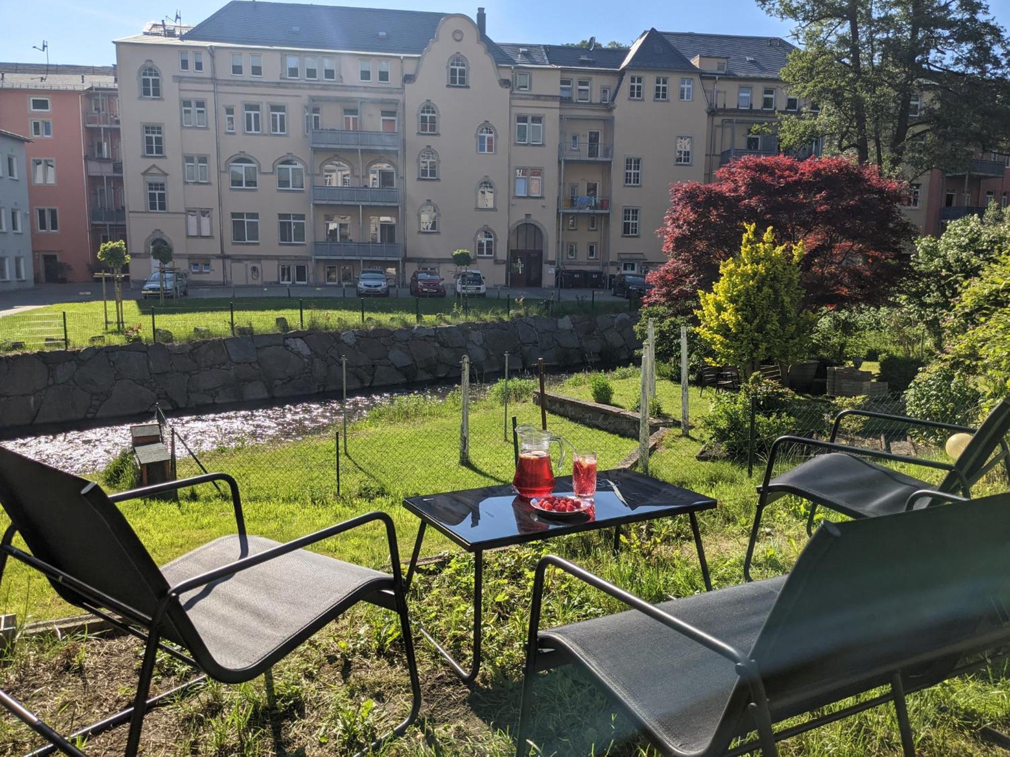 Hw4b - Urlaubsmagie - Zentral Mit Gemeinschaftsgarten, -pool, -sauna & Whirlpool * Sebnitz